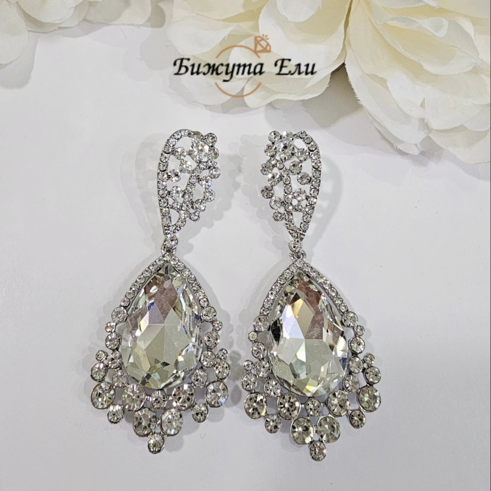 Официални обеци с бели кристали