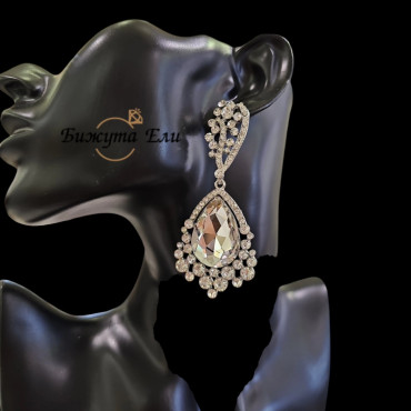 Официални обеци с бели кристали