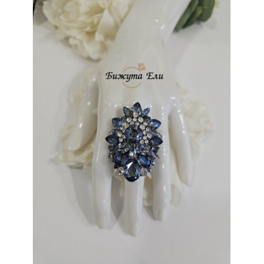 Официален пръстен с кристали