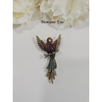 Елегантна брошка