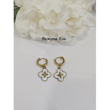 Дамски халки с висулка детелини , изработени от медицинска стомана