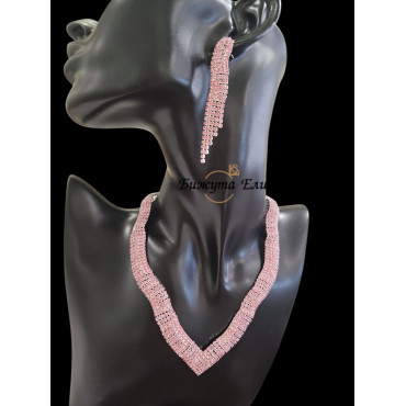 Комплект колие , обеци и гривна розови кристали