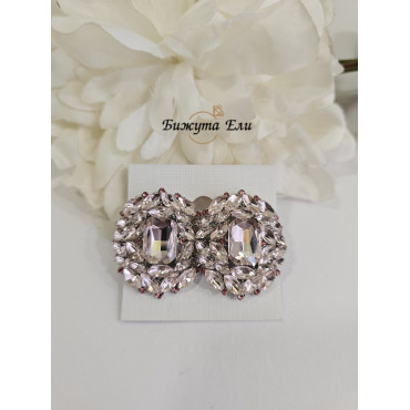 Обеци с кристали