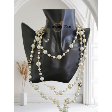 Колие с  перли и флорални елементи 