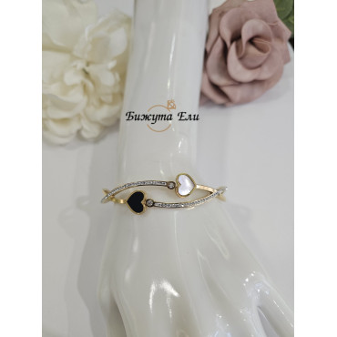 Твърда гривна от медицинска стомана с камъчета и сърца